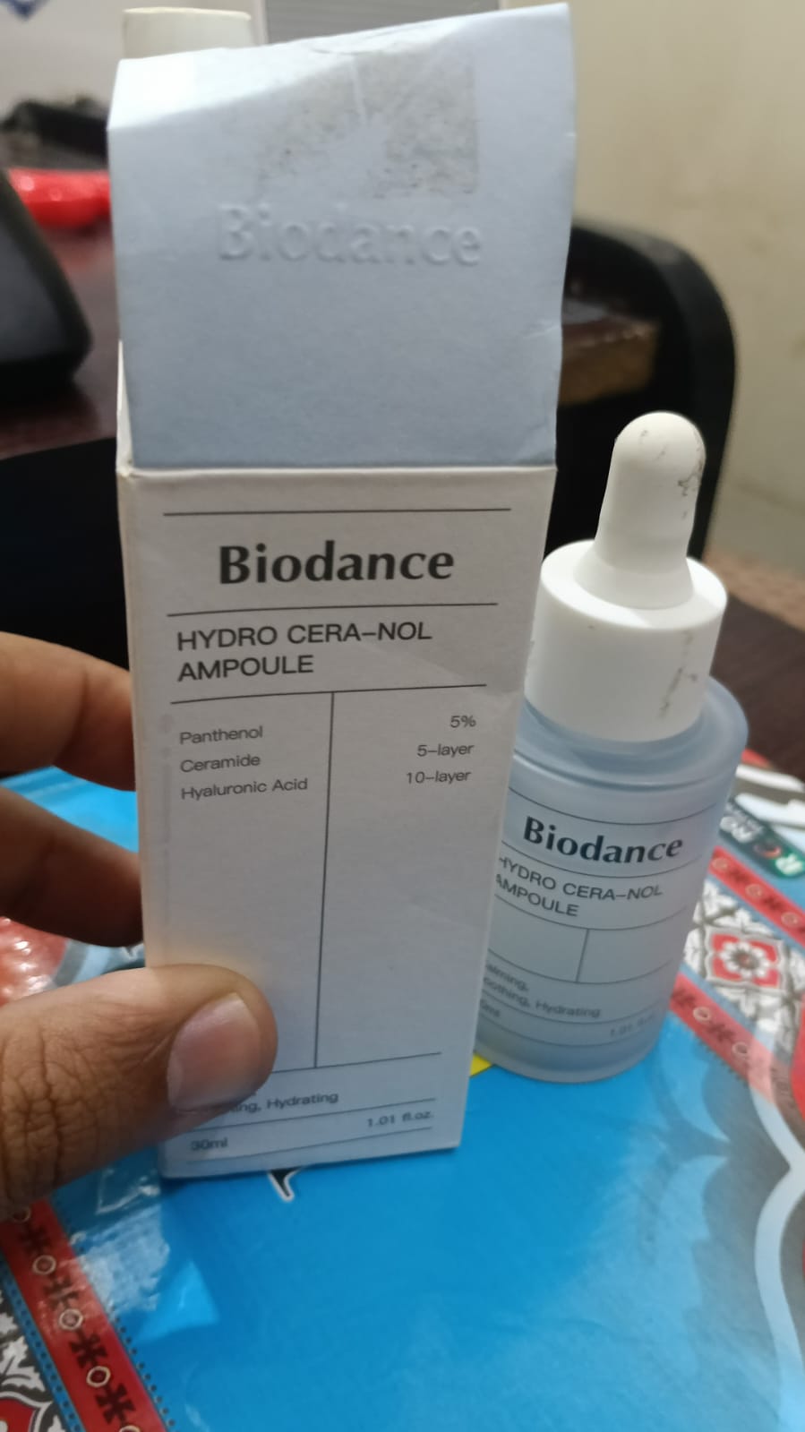 Hydrating Soothing Serum With Panthenol Ceramides And Hyaluronic Acid